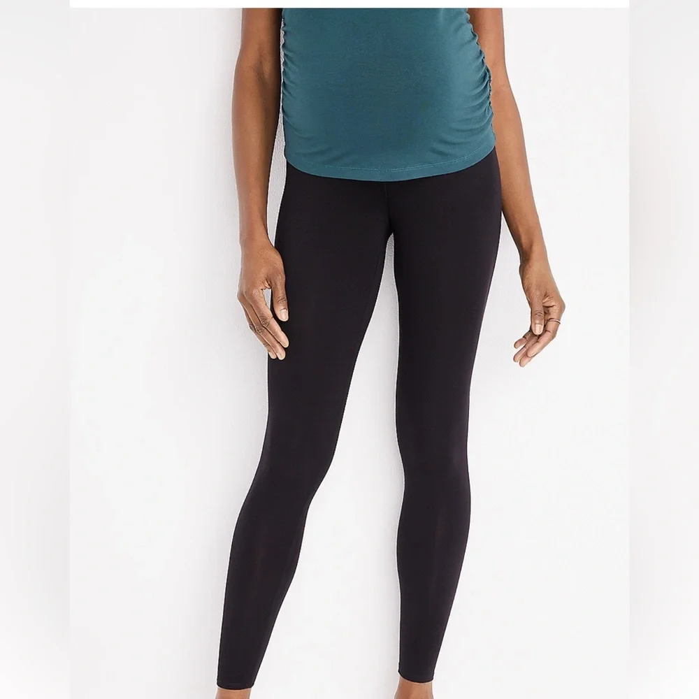 Everyday Black Over The Bump Maternity Legging - Picture 3 of 3